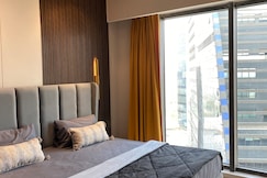 Moonlit Homestays | Studio Apartment, Delhi