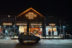 Hotel Karans Inn, Almora