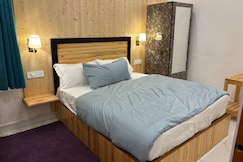 Vintage Vatikaa, Bhimtal