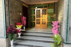 Scintillate Inn Srinagar, Srinagar