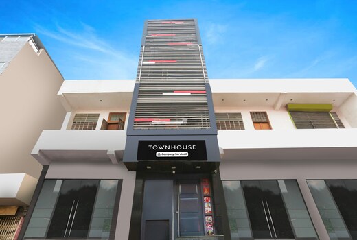 Super Townhouse Jagatpura Railway Station Formerly Hotel Buddhi