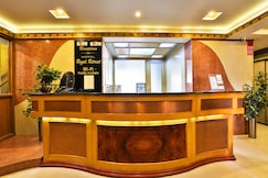 Hotel Royal Retreat, Vadodara