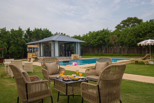 ELIVAAS 5-BHK with Luxe Mudhouses, Tents, Pond & Pvt Pool | Kaimalgarh Farmstay