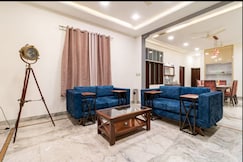 Stylish & Cozy Retreat w/ Jacuzzi | Vaishali Nagar, Jaipur