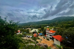 Lakshmi Flower Tech Resort, Yelagiri