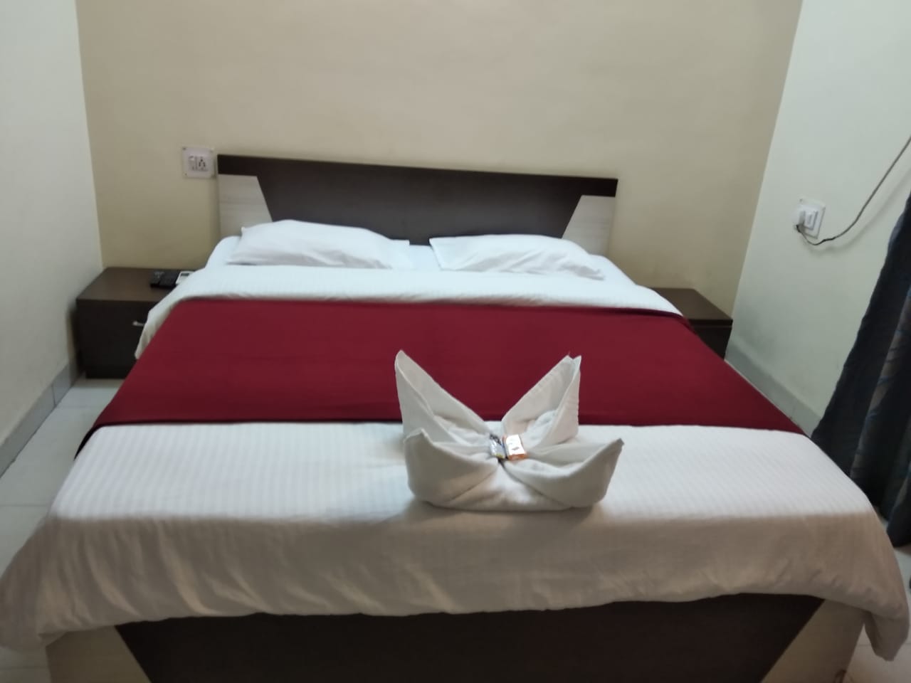 IPRASS Corporate Service Apartments-Baner-Aundh rd - Tap to explore photos