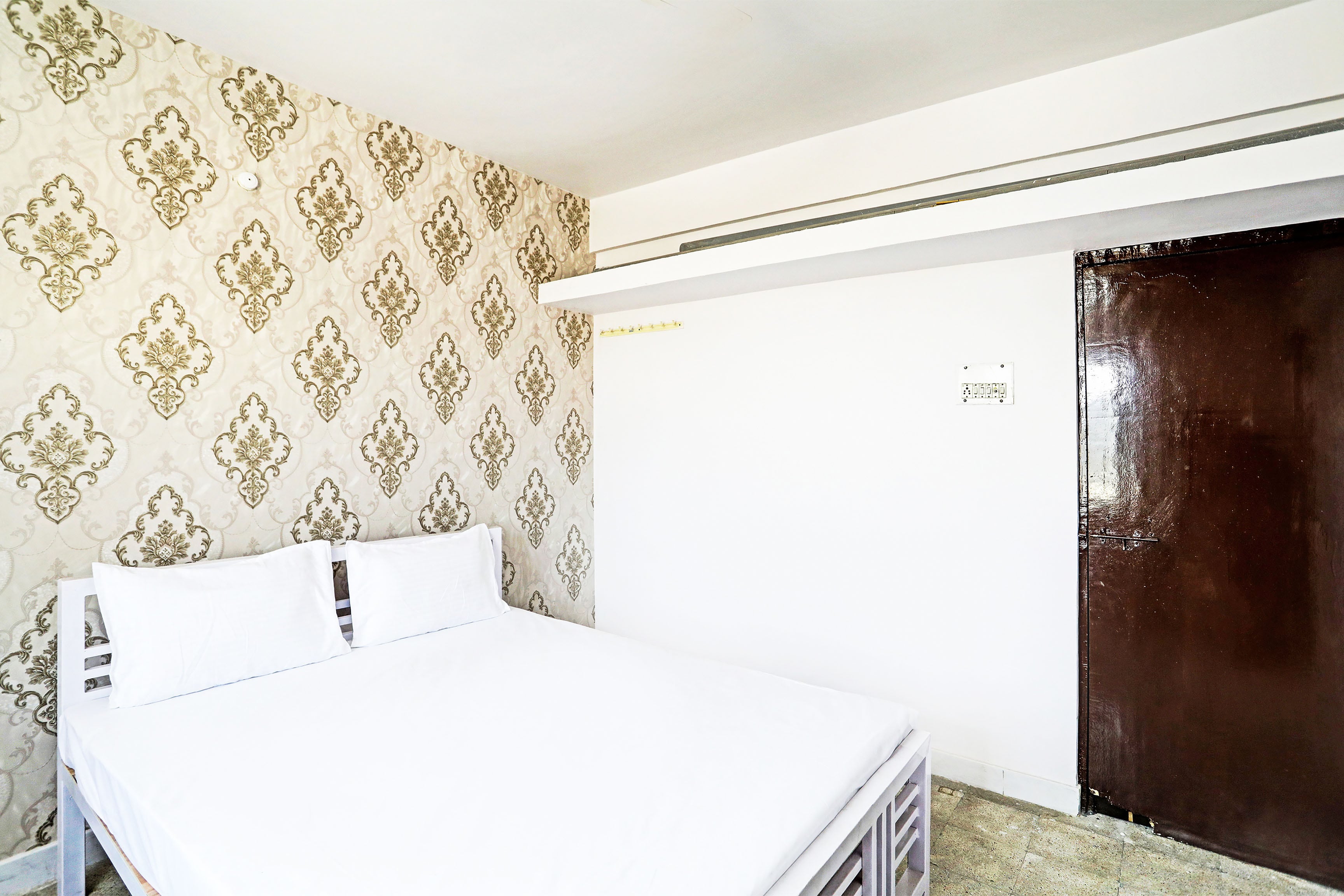 Hotel O Swastik LODGING - Tap to explore photos