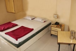 Ria Lodge & Dormitory , Panhala