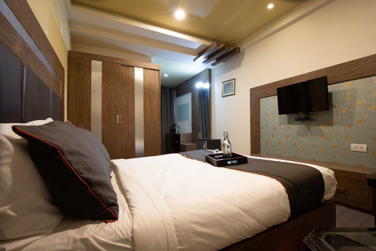 Townhouse Oak Nani Daman - Tap to explore photos