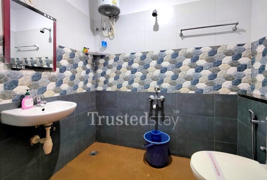 TrustedStays HSRBL1