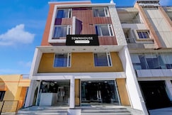 Townhouse Star Square Vijay Nagar Indore, Indore