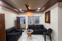 Casa Bianca, Bhuvanagri