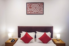 Hotel Paradise, Pune