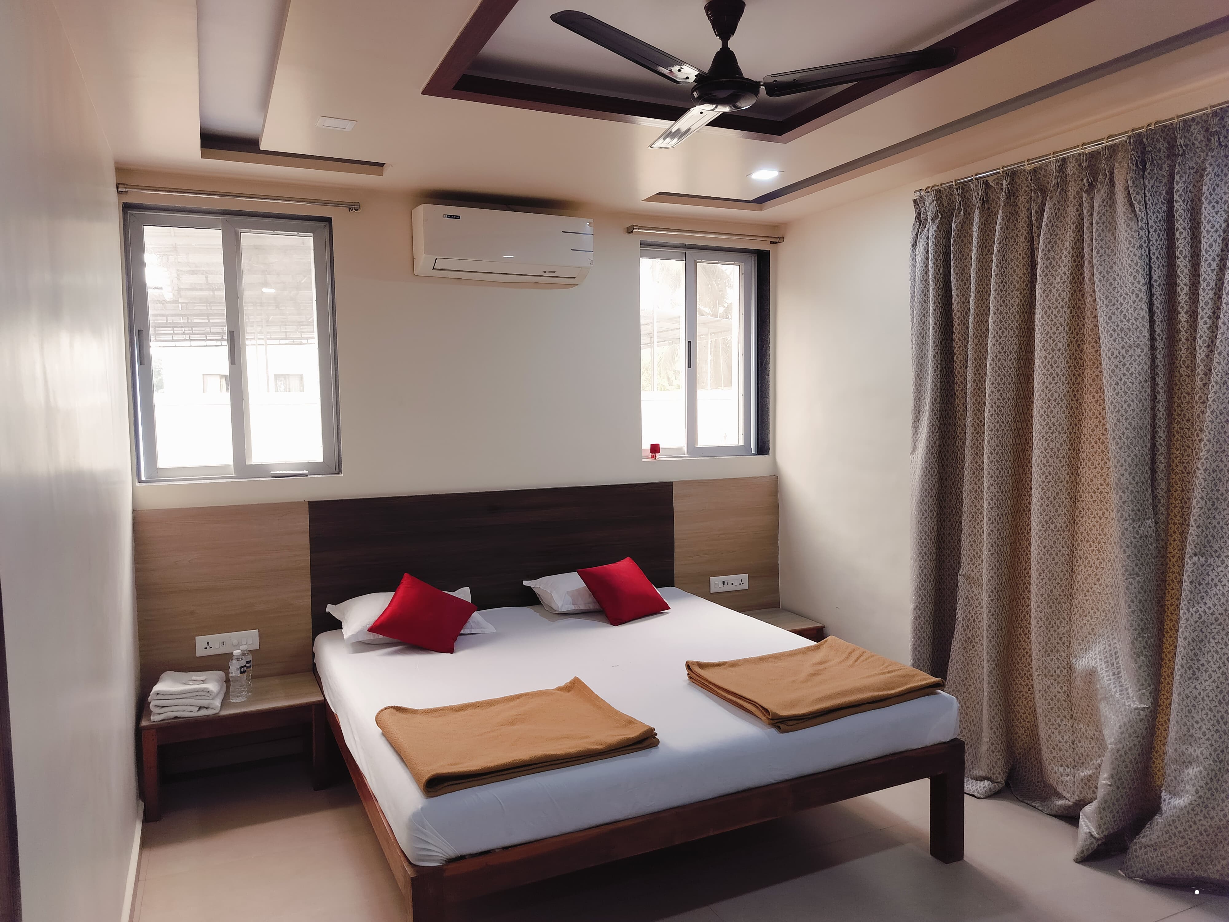 Sutar Resort and  Restaurants - Tap to explore photos