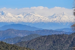 ADVAYA STAYS- A LUXURY RETREAT, Bhowali