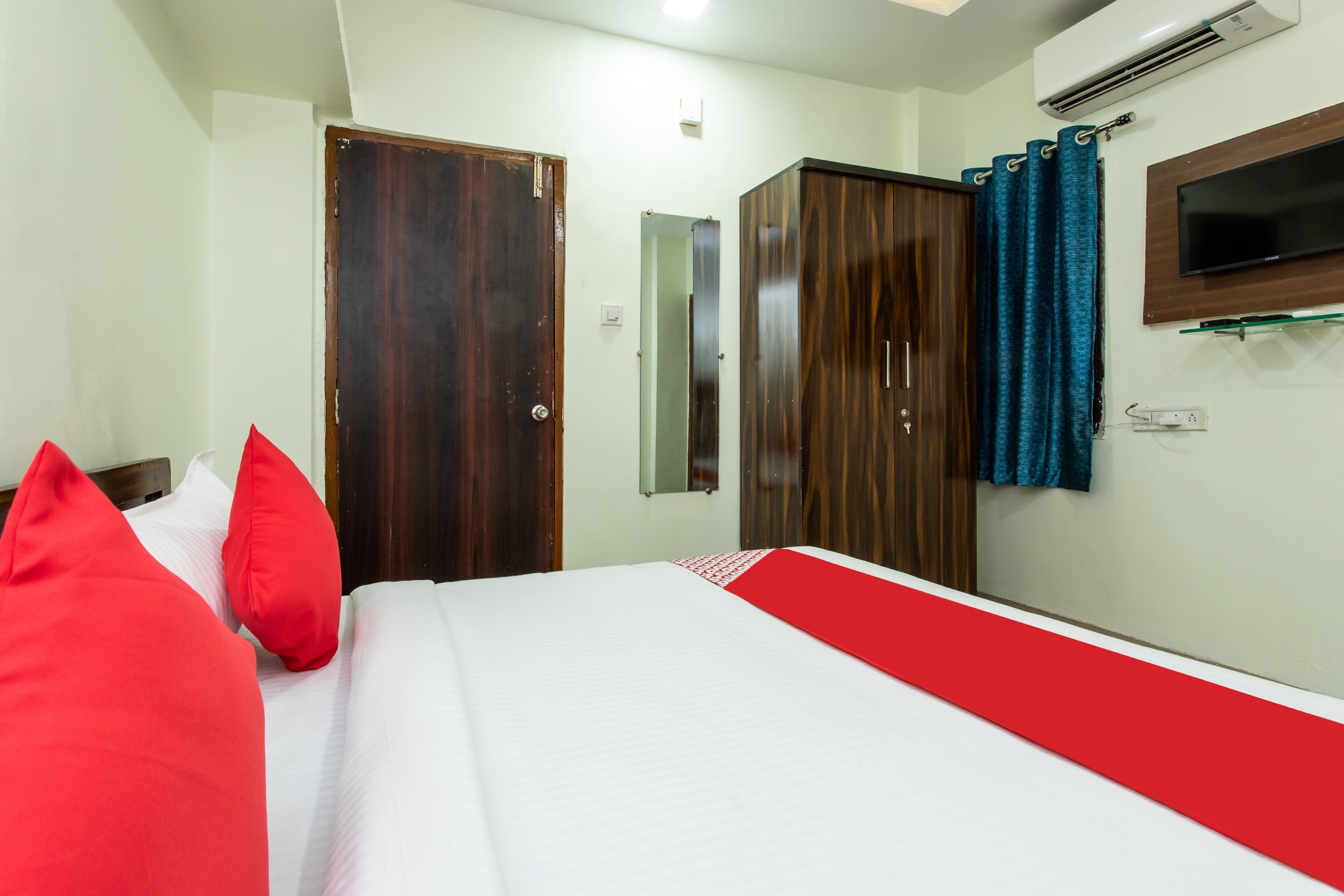 Hotel O Manjulam Regency - Tap to explore photos