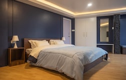 Blue Room (Suite)