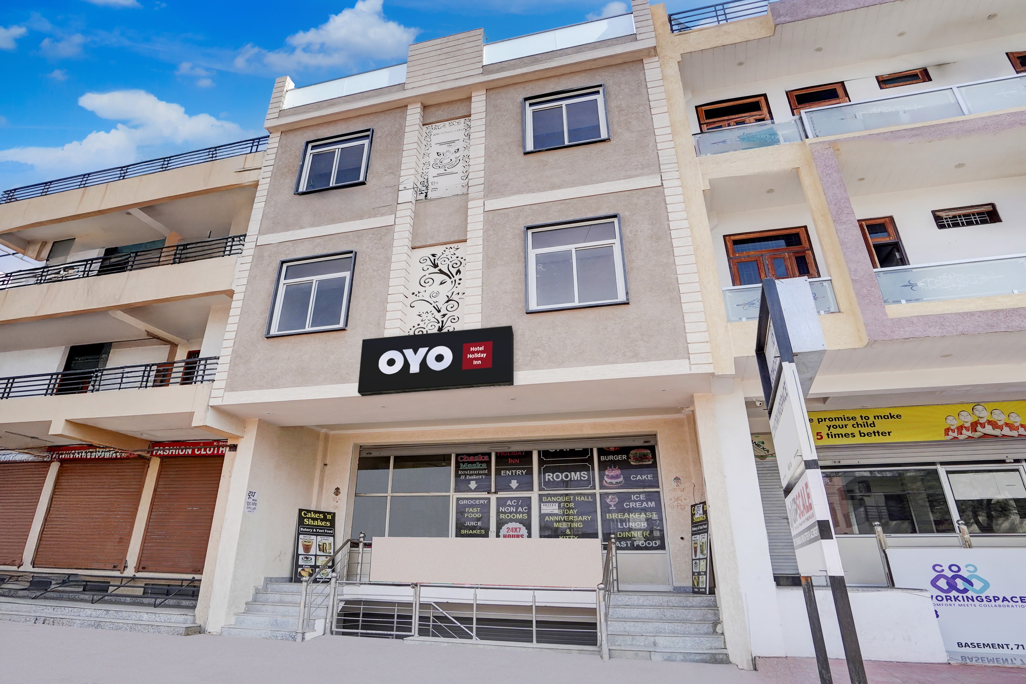 HOTEL O HOLIDAYS INN - Tap to explore photos