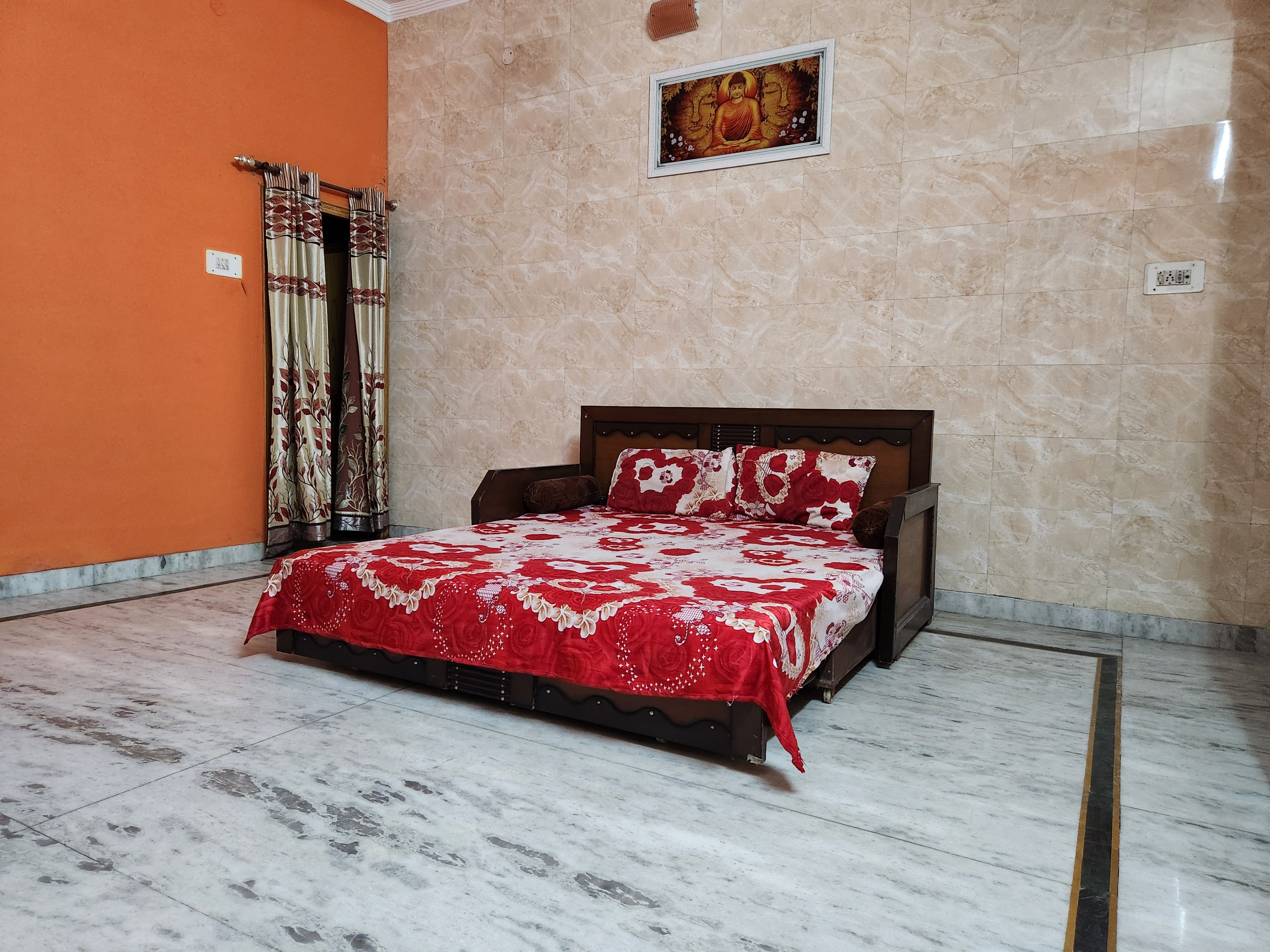 DEVALAY HOME STAY - Tap to explore photos