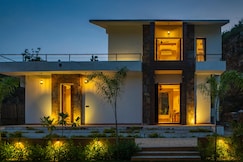 2 BHK Villa with Pool and Moonson Palace View | 20 Metres from Badi Lake, Udaipur