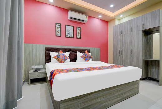 FabHotel Sky