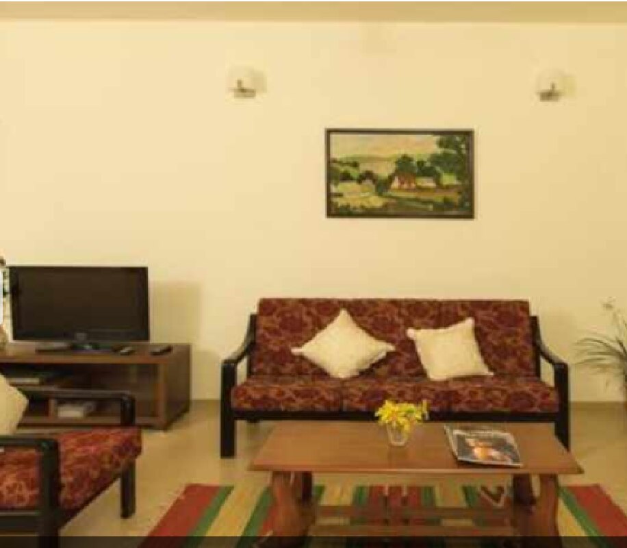 Sri Gowri Nivas Hotel - Tap to explore photos