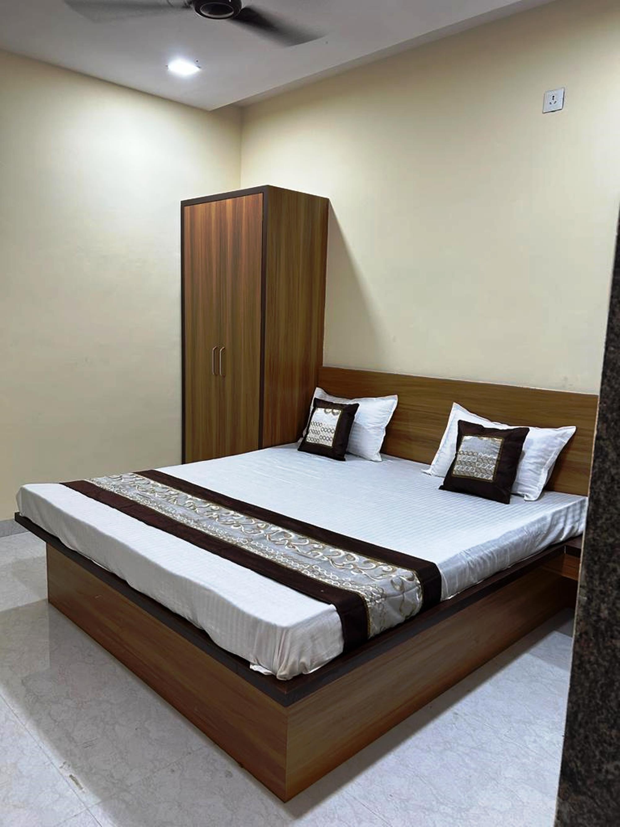 Standard room non AC 1