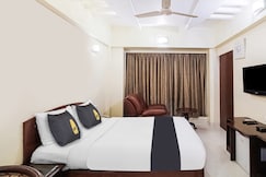 Townhouse OAK Hotel Shubhangan Near Juhu Beach, Mumbai