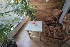 Char Diwari Old Soul Modern Comfort, Omkareshwar