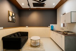 Let'stay Noida, Noida