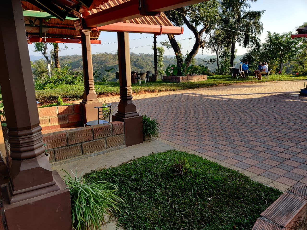 Western Hill Homestay - Tap to explore photos