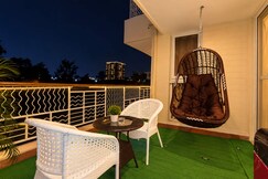RapidNest Jakkur A Luxury Stay with Jacuzzi, Bangalore