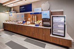 Holiday Inn Express & Suites CLEVELAND WEST - WESTLAKE, Lorain