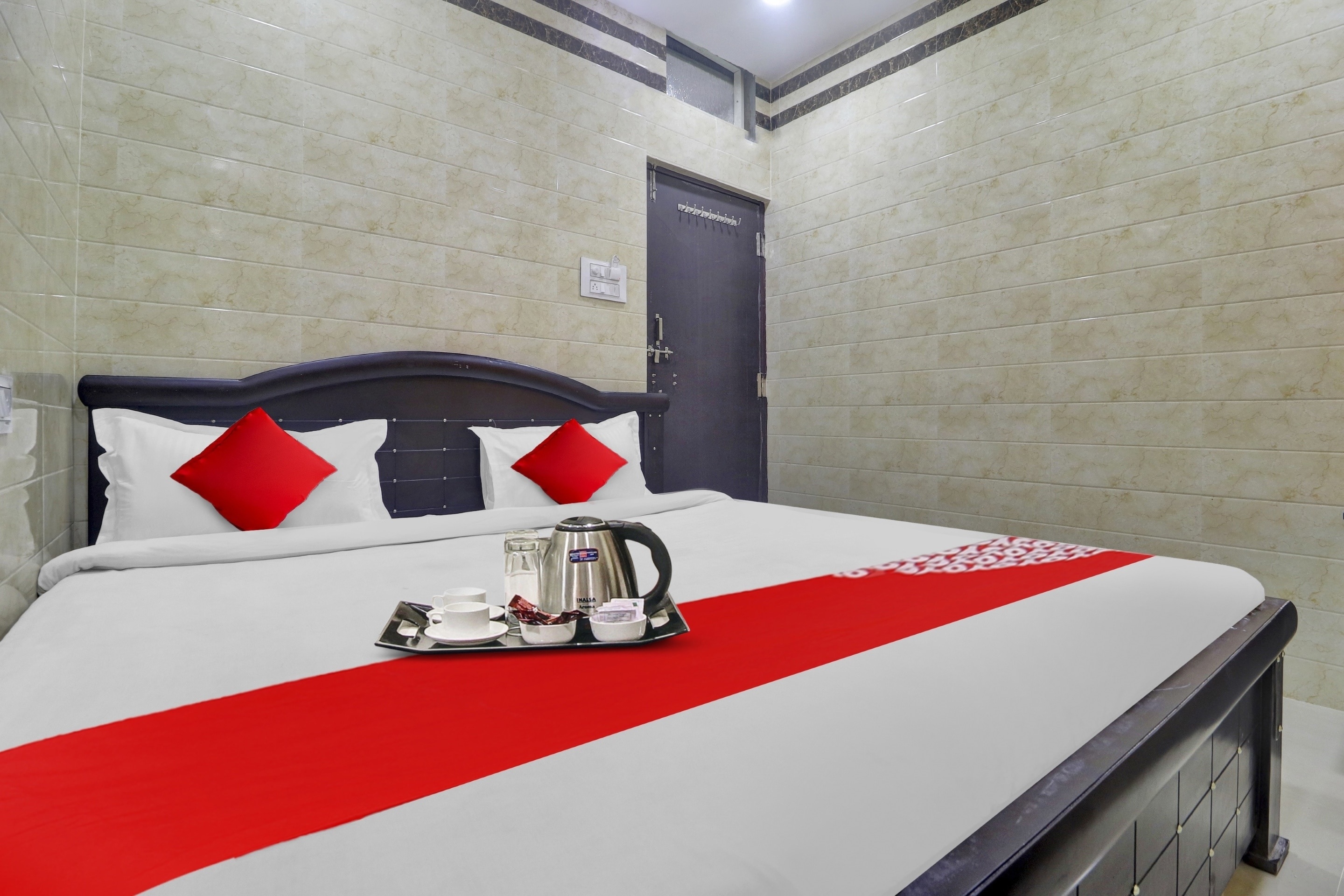 Hotel O Ashoka Classic Near Gokul Chat - Tap to explore photos