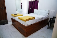 Navayuga lodge, Puttaparthi