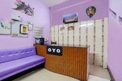 SPOT ON SRI KARTHIK GRAND INN, Warangal