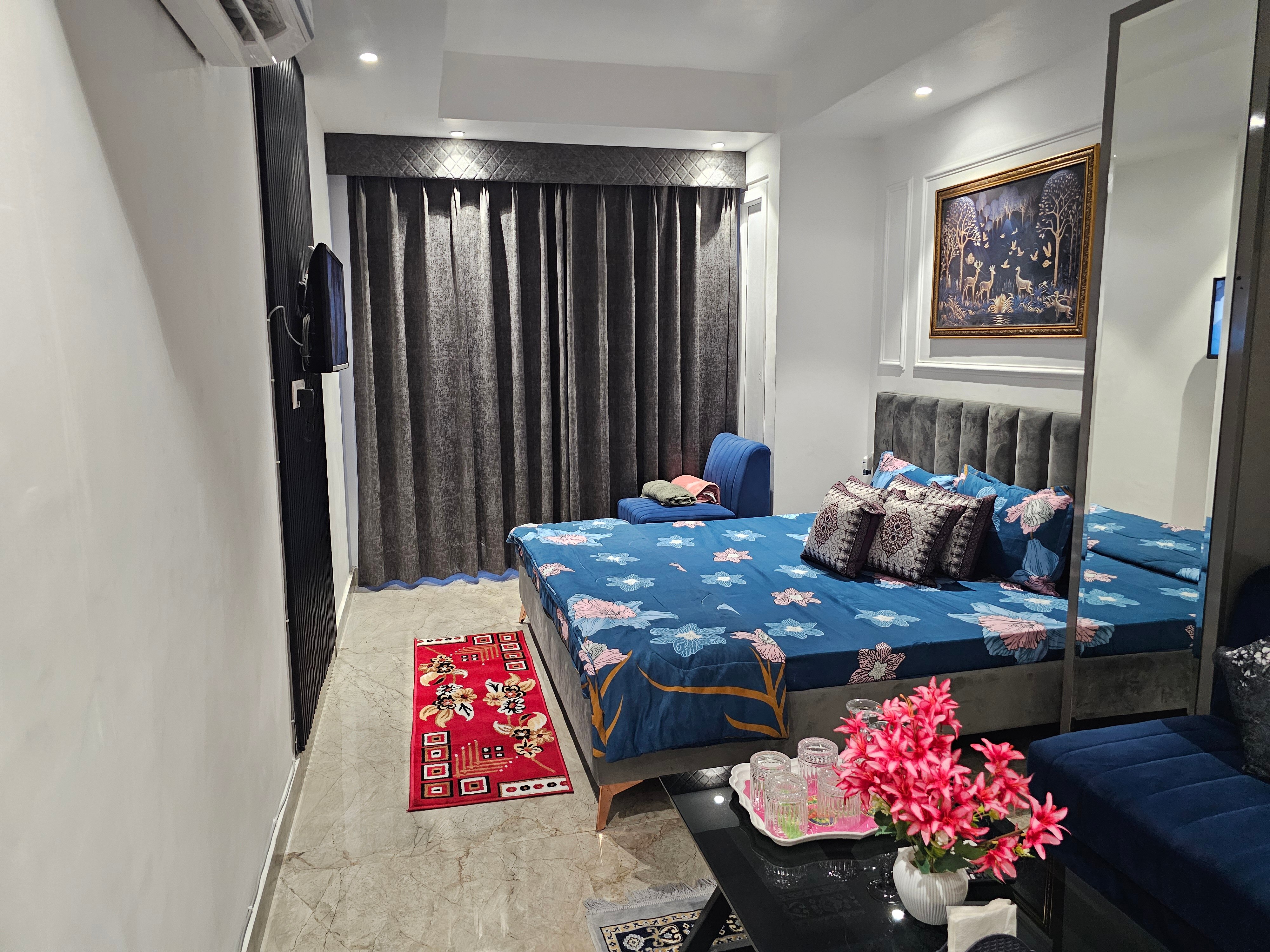 Ultra luxury flat (814) By Bliss Stay - Tap to explore photos