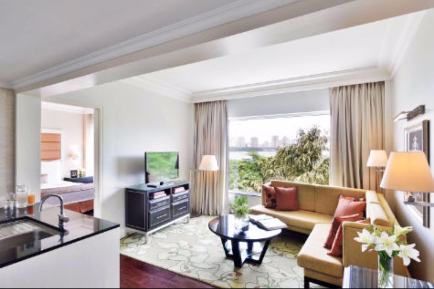One Bedroom Hill View, 1 Bedroom Apartment, 1 Queen 1