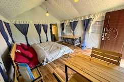 IMILIA CAMPS BIR, Palampur