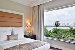 Lakeside Chalet Marriott Executive Apartments, Mumbai