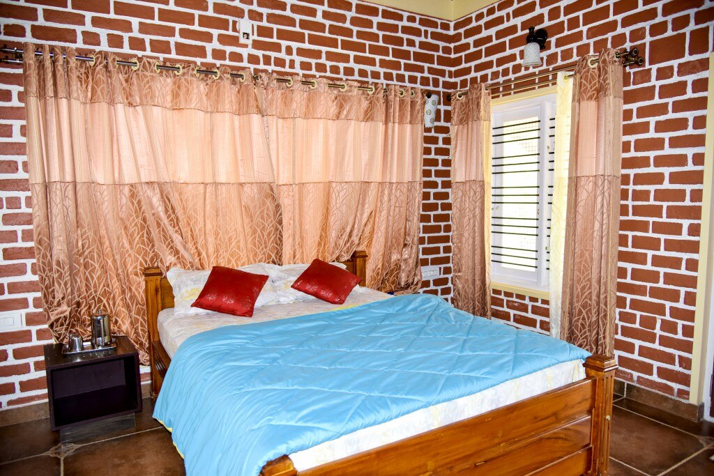 Gonakal Homestay | Plantation-view Rooms - Tap to explore photos