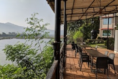 Visava Riverside, Mahad