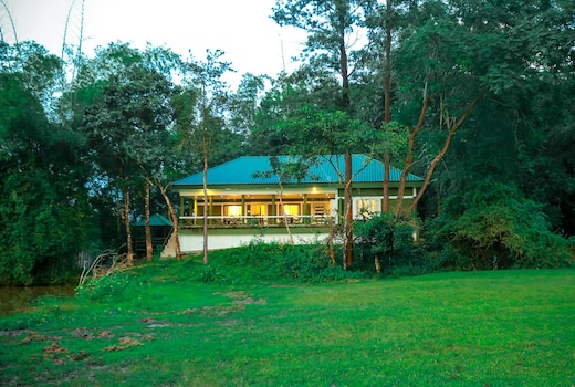 Tusker Inn Forest Lodge