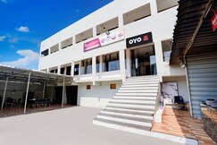 Hotel O Vatsla Vatsaly Ashramaly bhivkund, Moharli