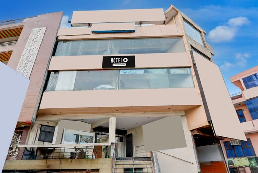 Hotel O Sector 4 Manraj Complex Gurugram