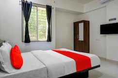 Hotel O Skylight Studio Rooms, Pune