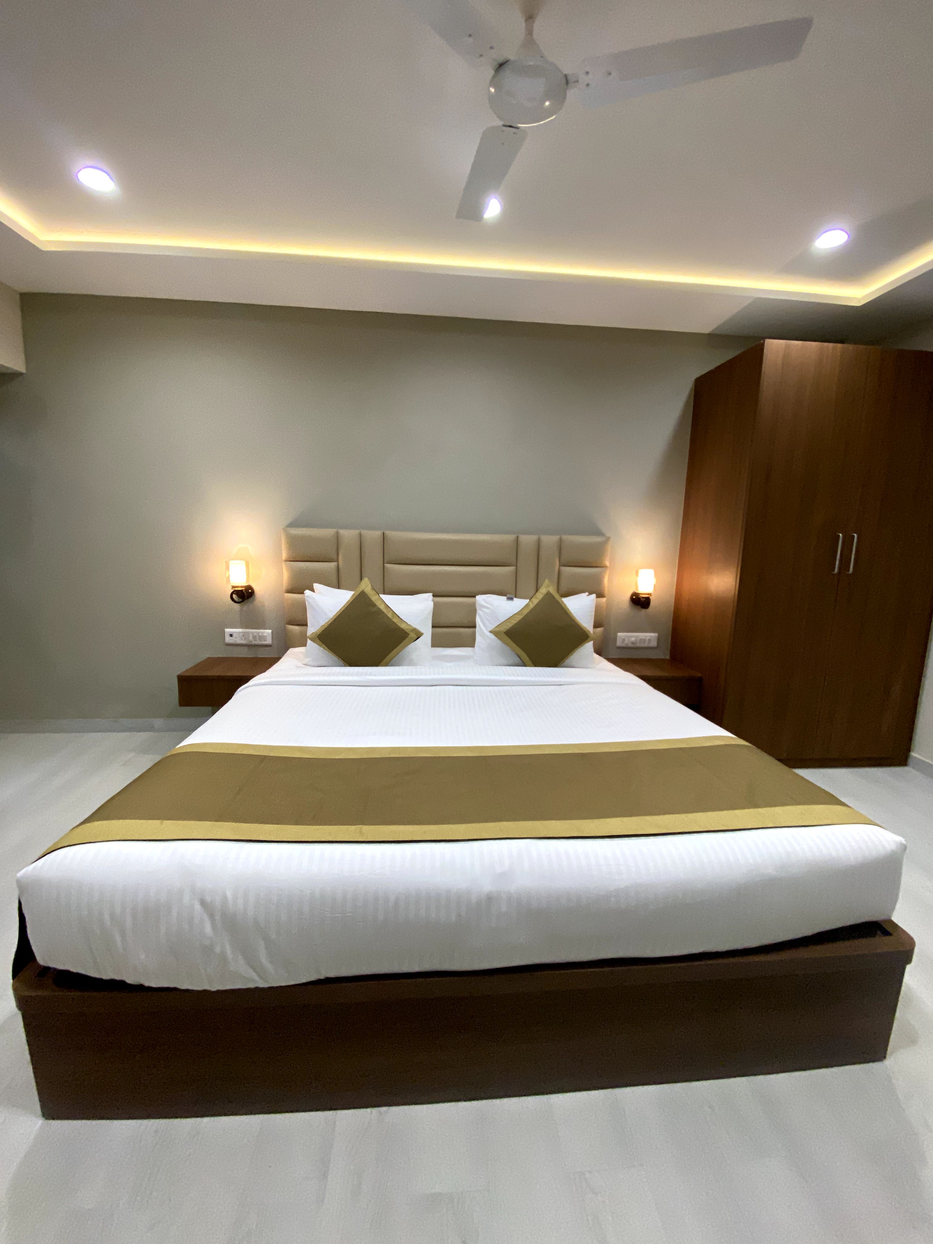 Deluxe Room 1
