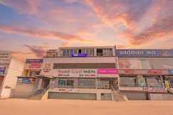 FabHotel Kamal Stay Inn, Pune