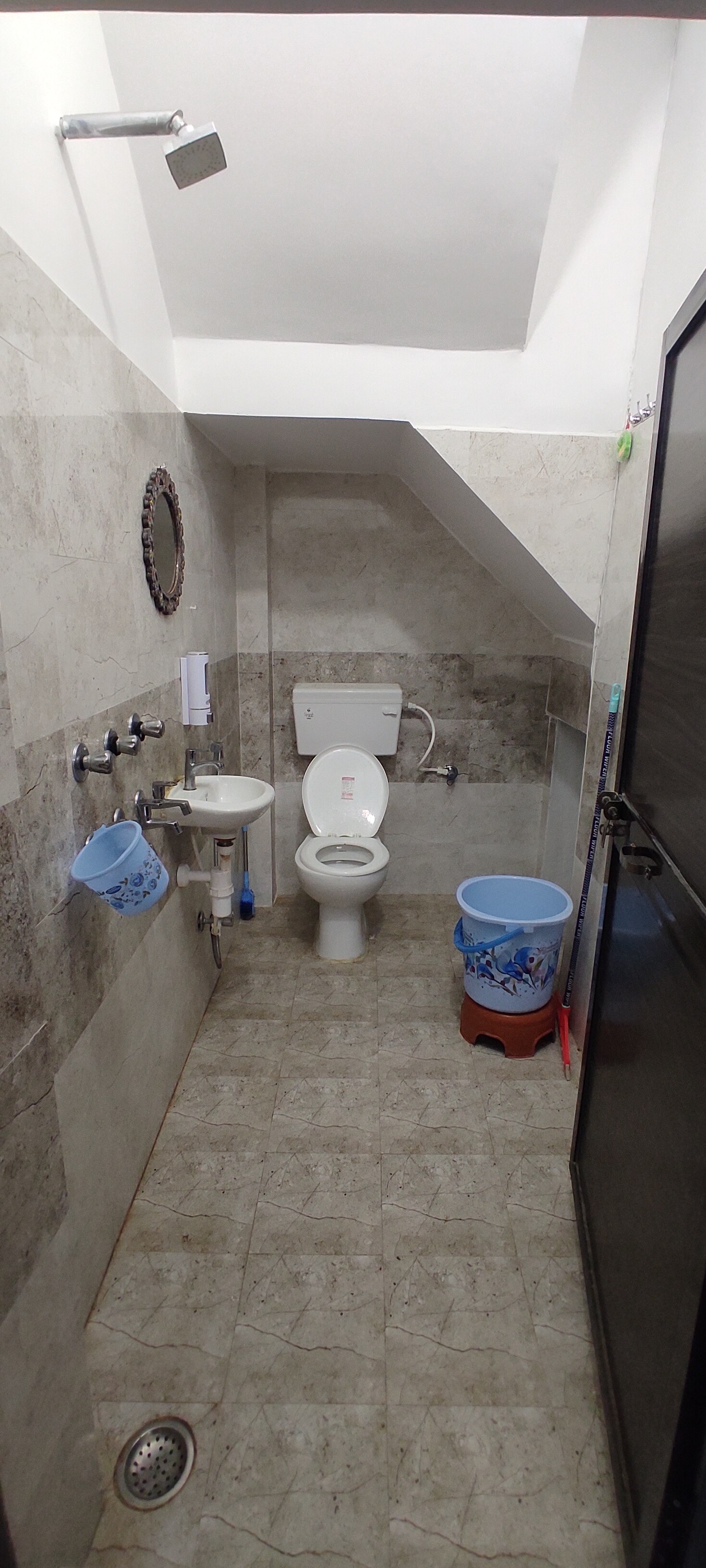 Homestay near Kumbh - Tap to explore photos