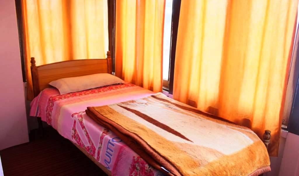 Rubina Guest House - Tap to explore photos